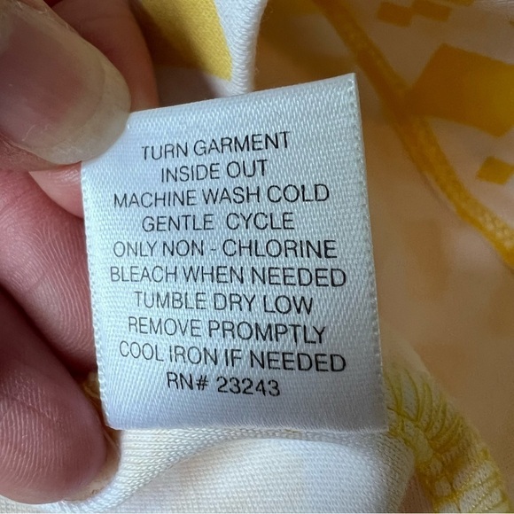 2/$30 New York & Company Cotton Sheath Dress. Yellow geometric design. SZ L - Picture 7 of 9